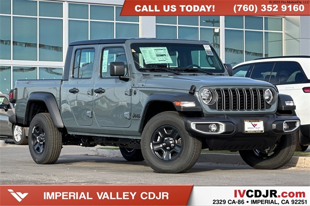 2026 Jeep Gladiator Sport's photo