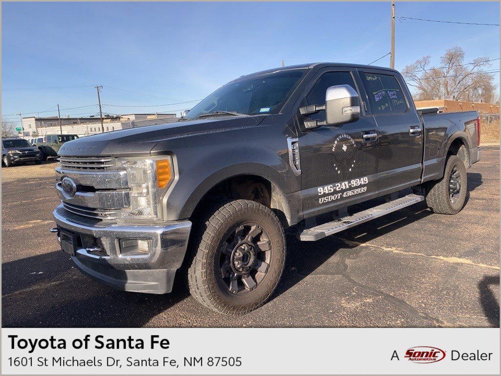 2017 Ford F-250 Super Duty Lariat's photo