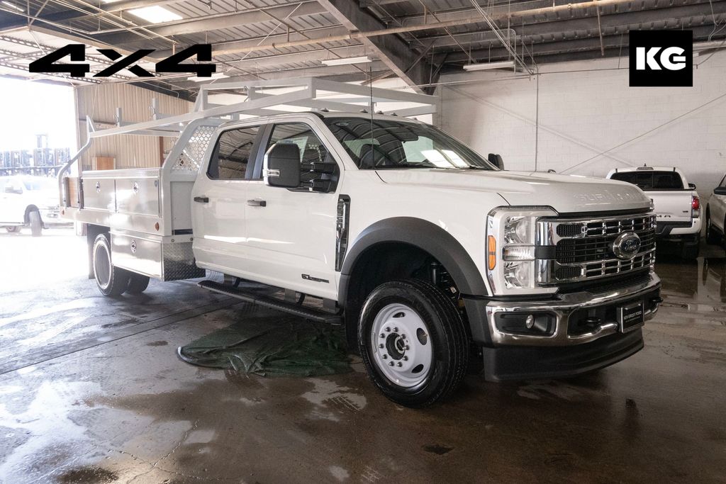 2026 Ford F-550 Super Duty Chassis Cab XL's photo