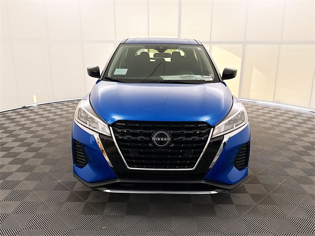 2025 Nissan Kicks Play S photo 2