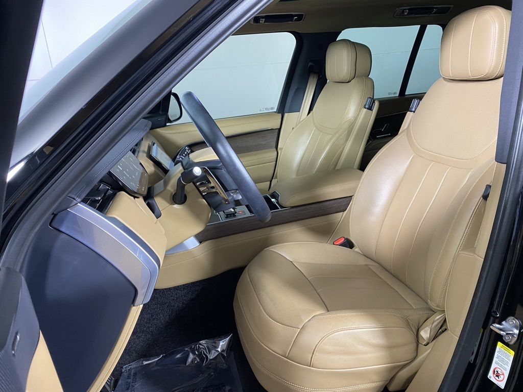 2024 Land Rover Range Rover SE photo 20