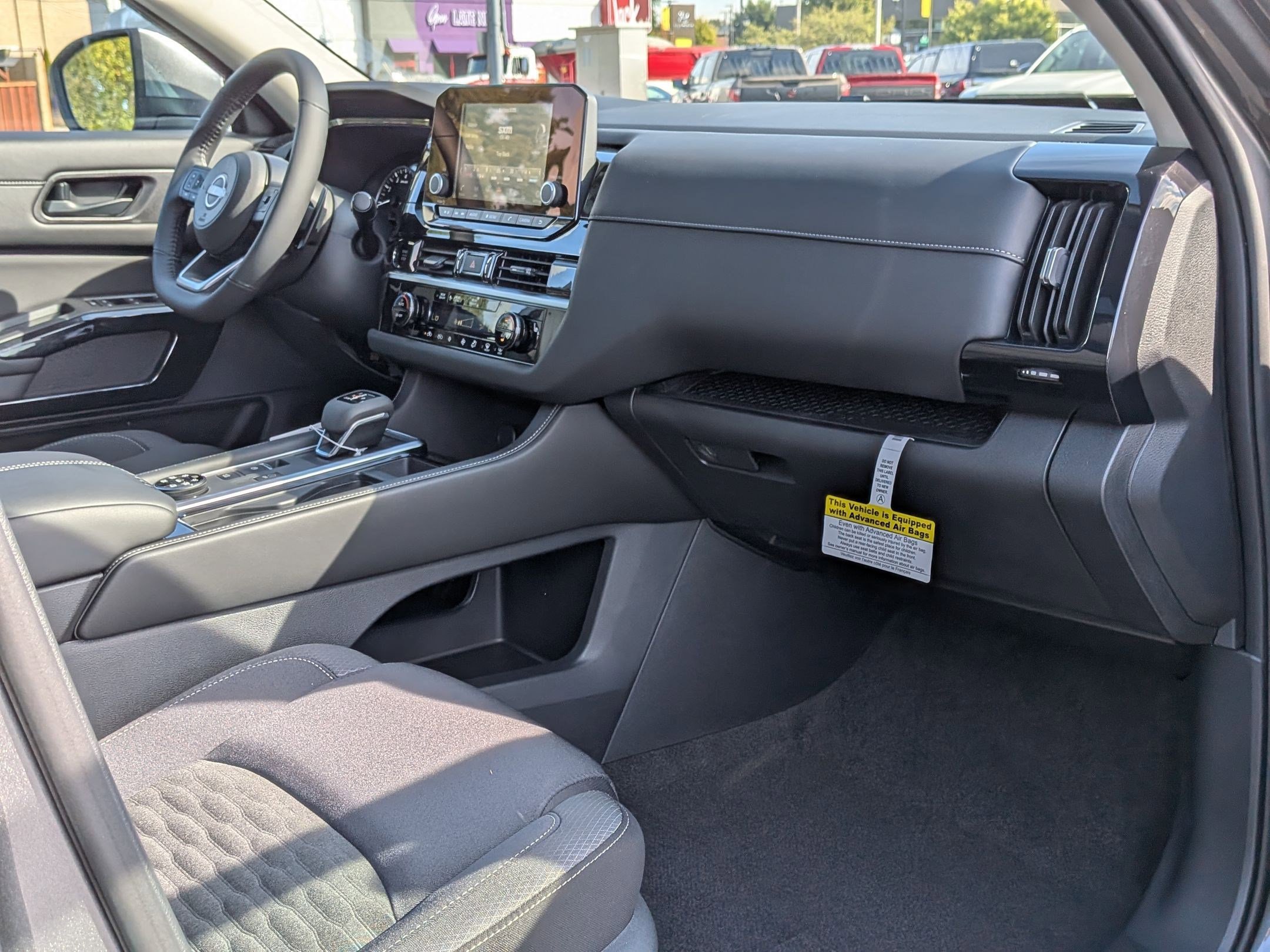 2025 Nissan Pathfinder SV photo 23
