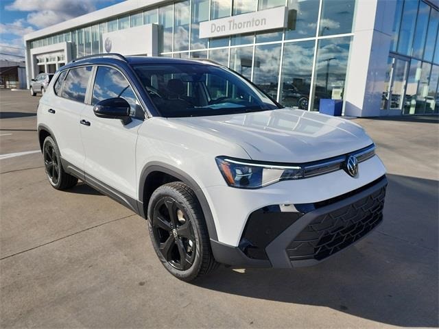 2026 Volkswagen Taos SE Black