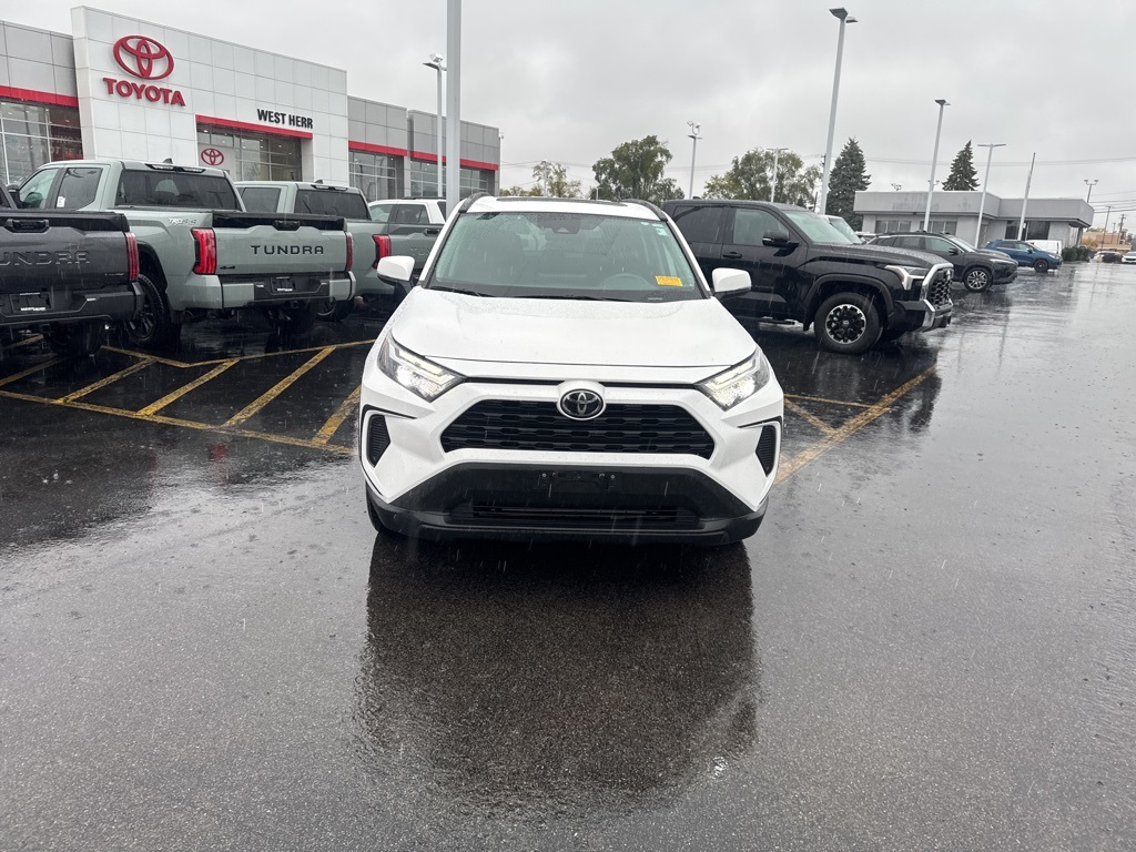 Used 2023 Toyota RAV4 XLE with VIN 2T3P1RFV3PC364469 for sale in Kansas City
