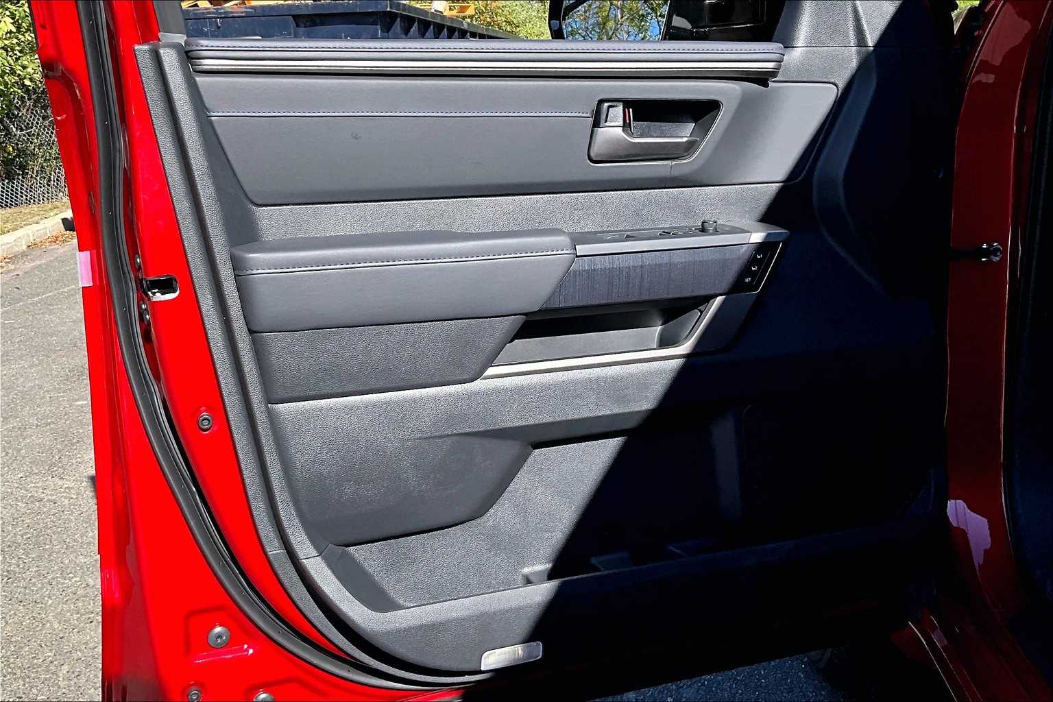 2026 Toyota Sequoia Platinum photo 8