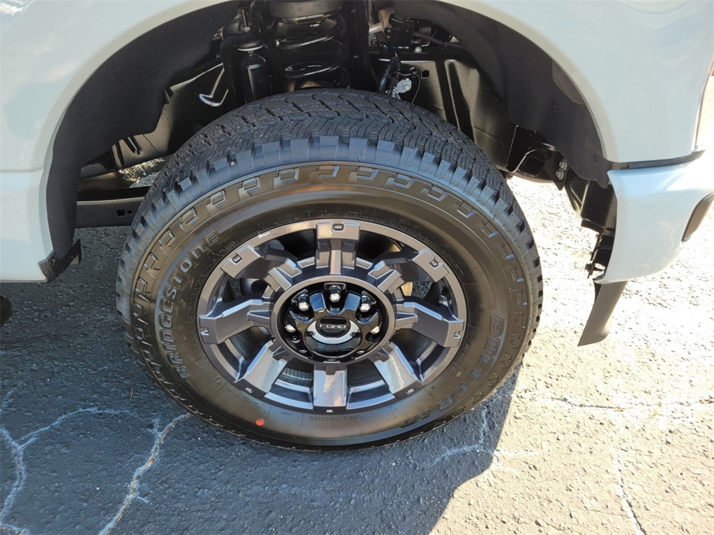 2025 Ford F-350 XL photo 14
