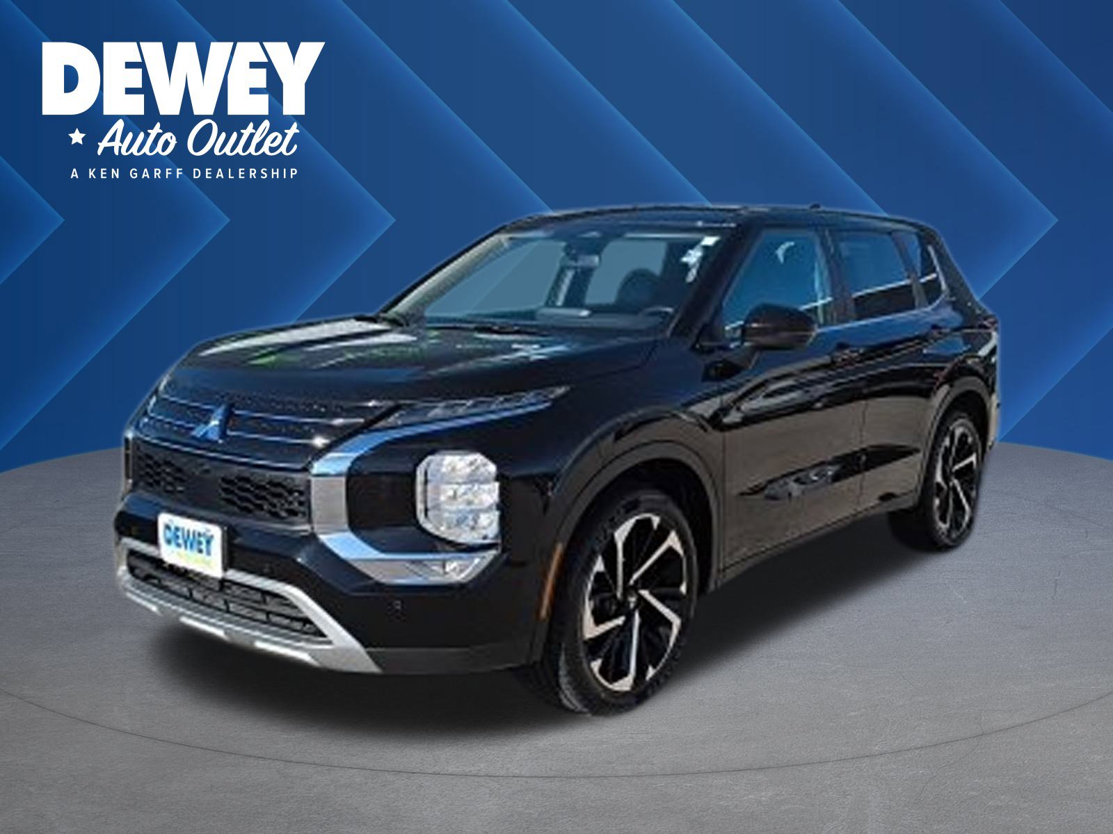 2024 Mitsubishi Outlander SE's photo