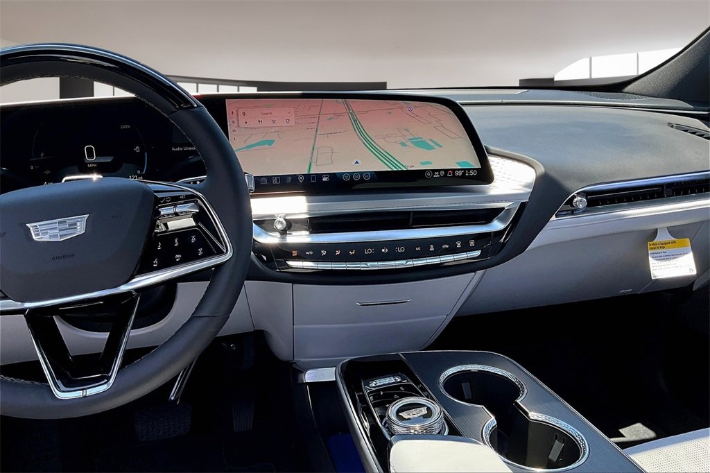 2025 Cadillac Lyriq Sport photo 6