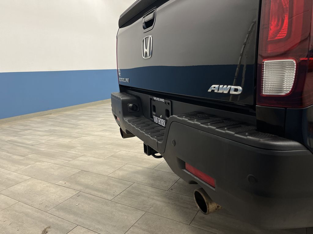 2021 Honda Ridgeline Black Edition photo 31