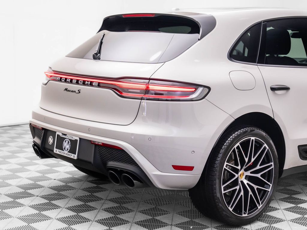 2022 Porsche Macan S photo 30