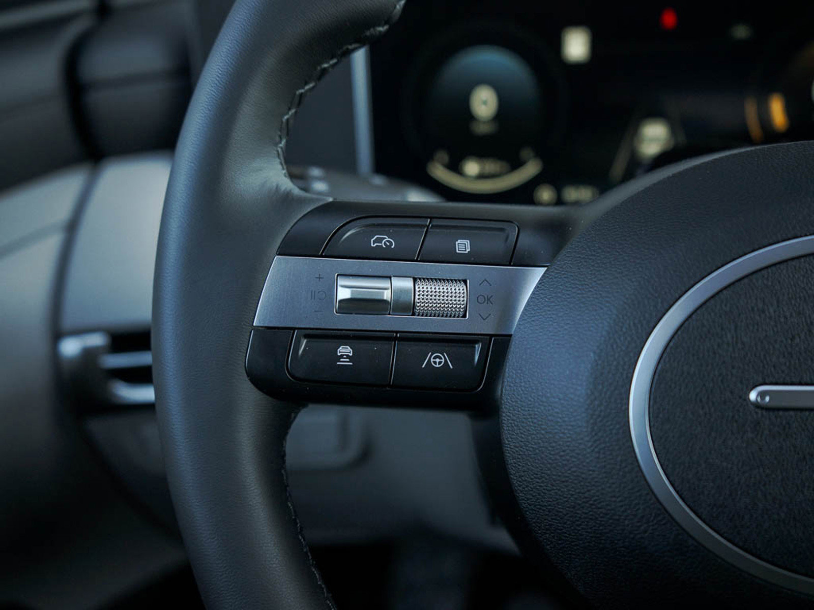 2025 Hyundai Tucson SEL Convenience photo 18