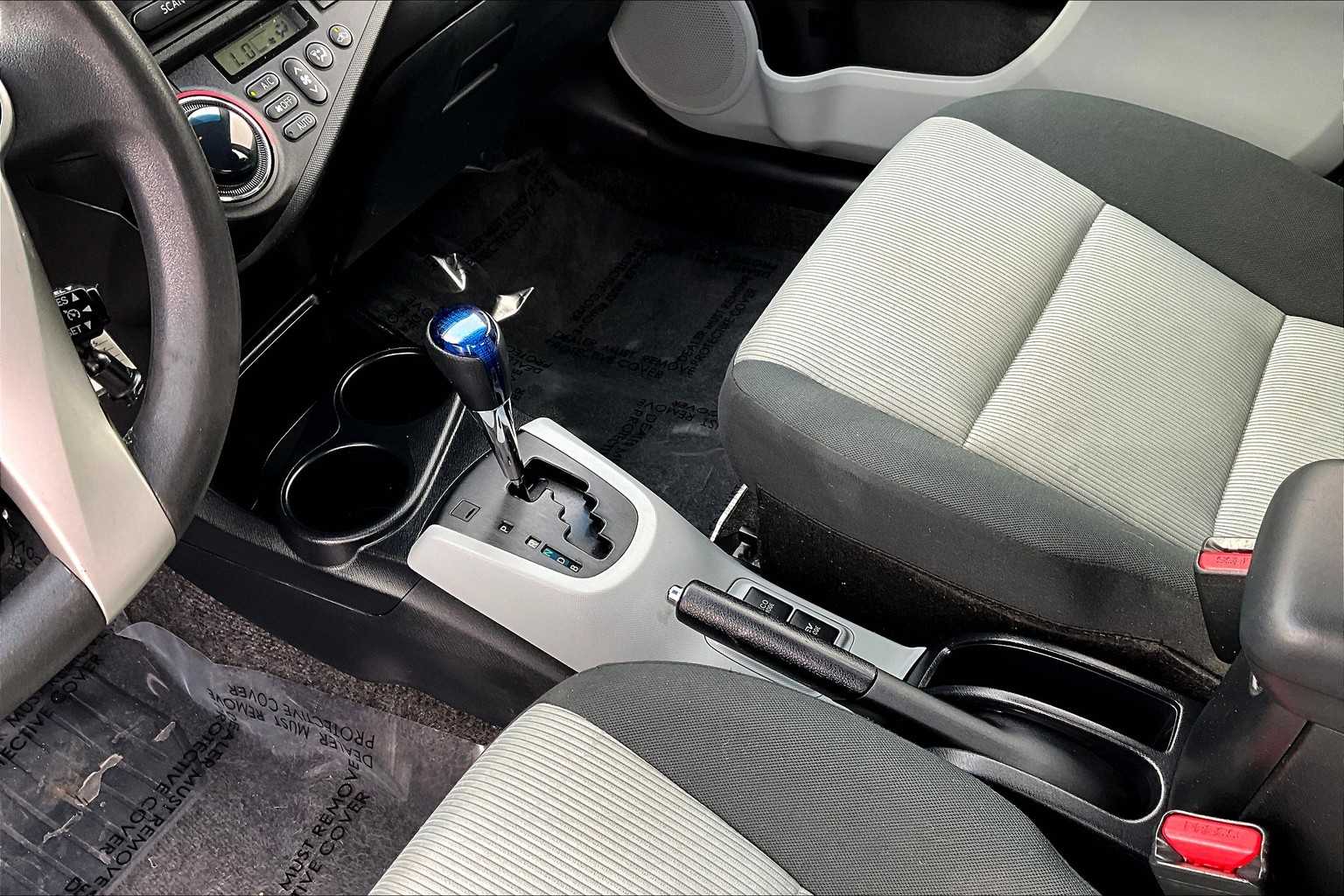 2013 Toyota Prius C Two photo 15