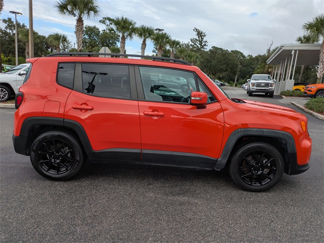 2020 Jeep Renegade Altitude photo 3