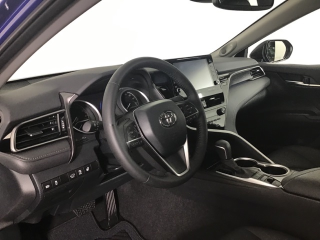 2024 Toyota Camry XLE photo 8