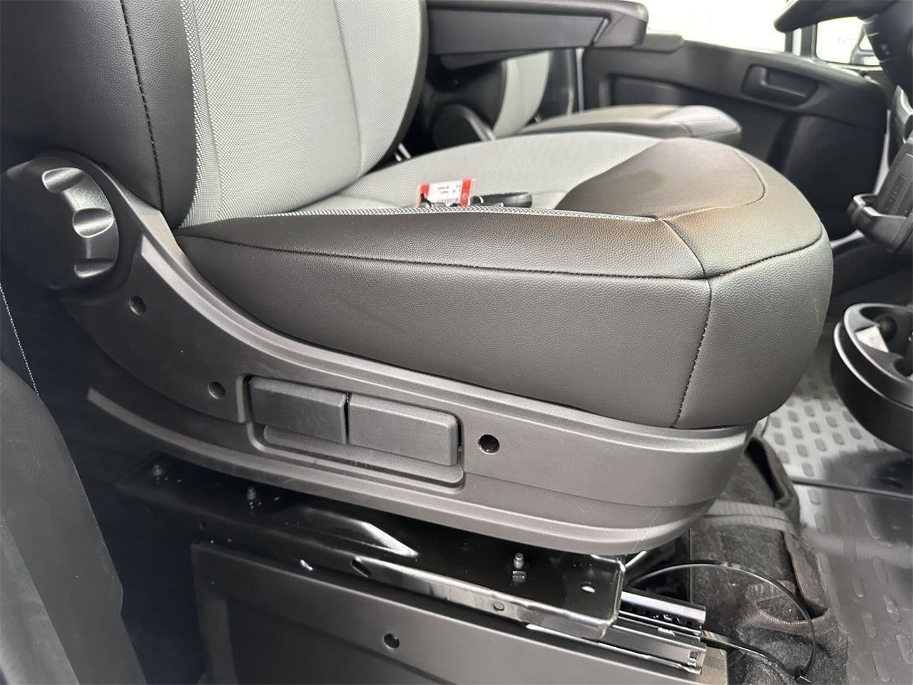 2024 Ram ProMaster 1500 SLT photo 18