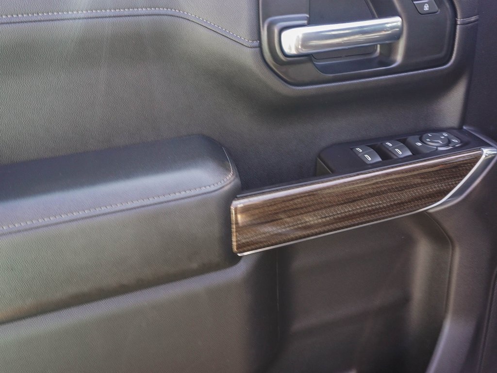 2020 Chevrolet Silverado 1500 LT photo 17