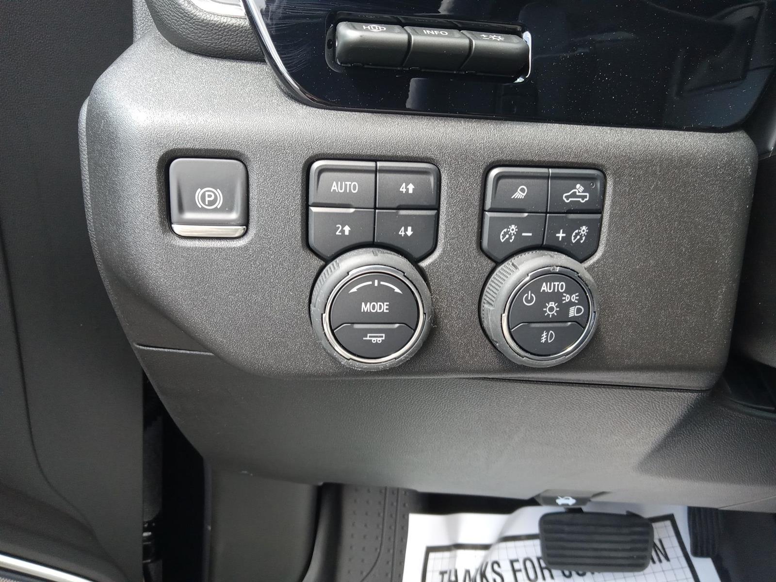 2025 Chevrolet Silverado 1500 High Country photo 24