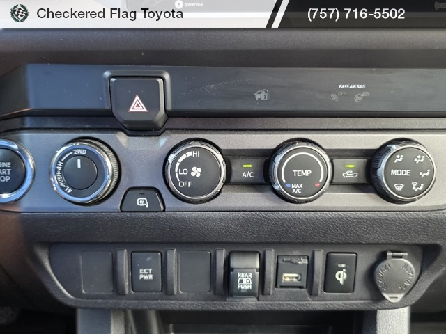 2020 Toyota Tacoma TRD Sport V6 photo 32
