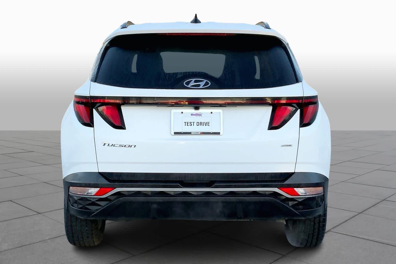 2024 Hyundai Tucson SEL photo 2