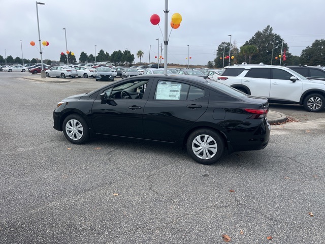 2025 Nissan Versa S photo 3