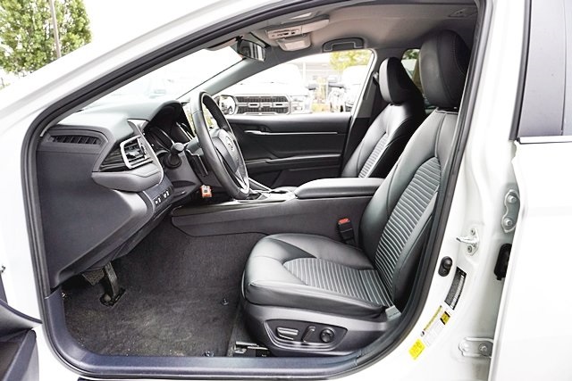 Used 2024 White Toyota SE image 12