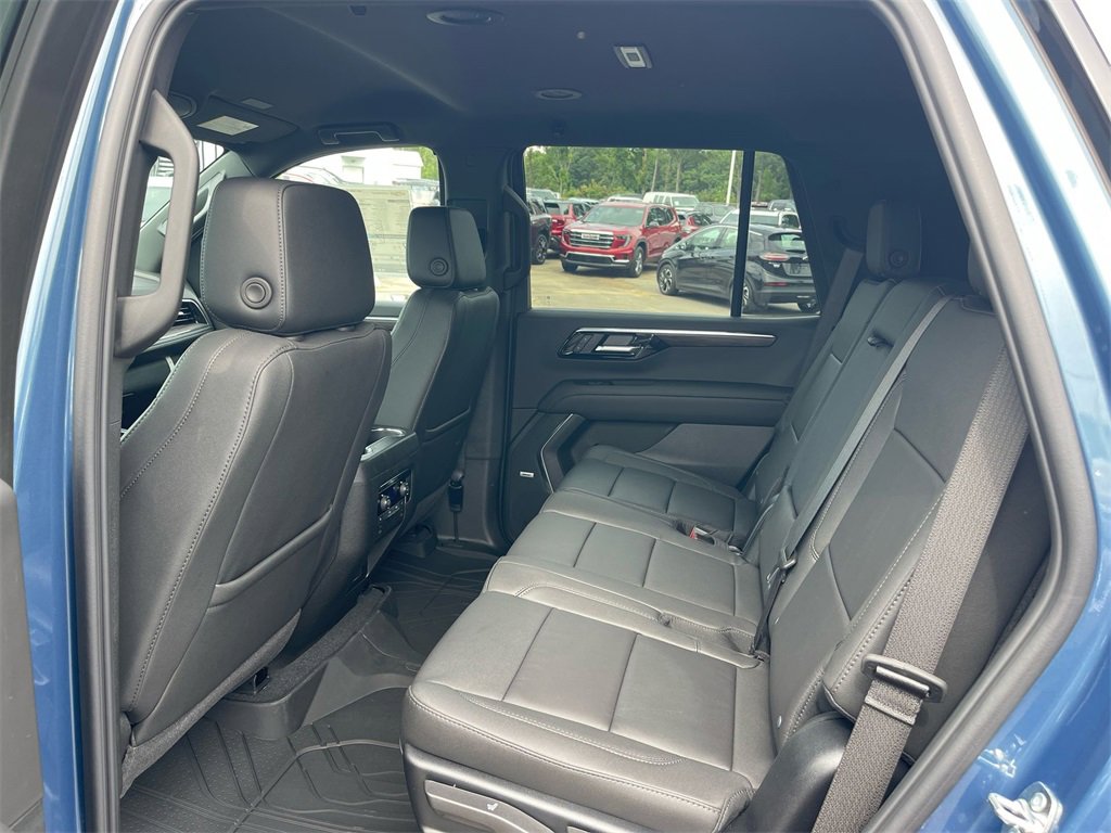 2025 Chevrolet Tahoe LT photo 11
