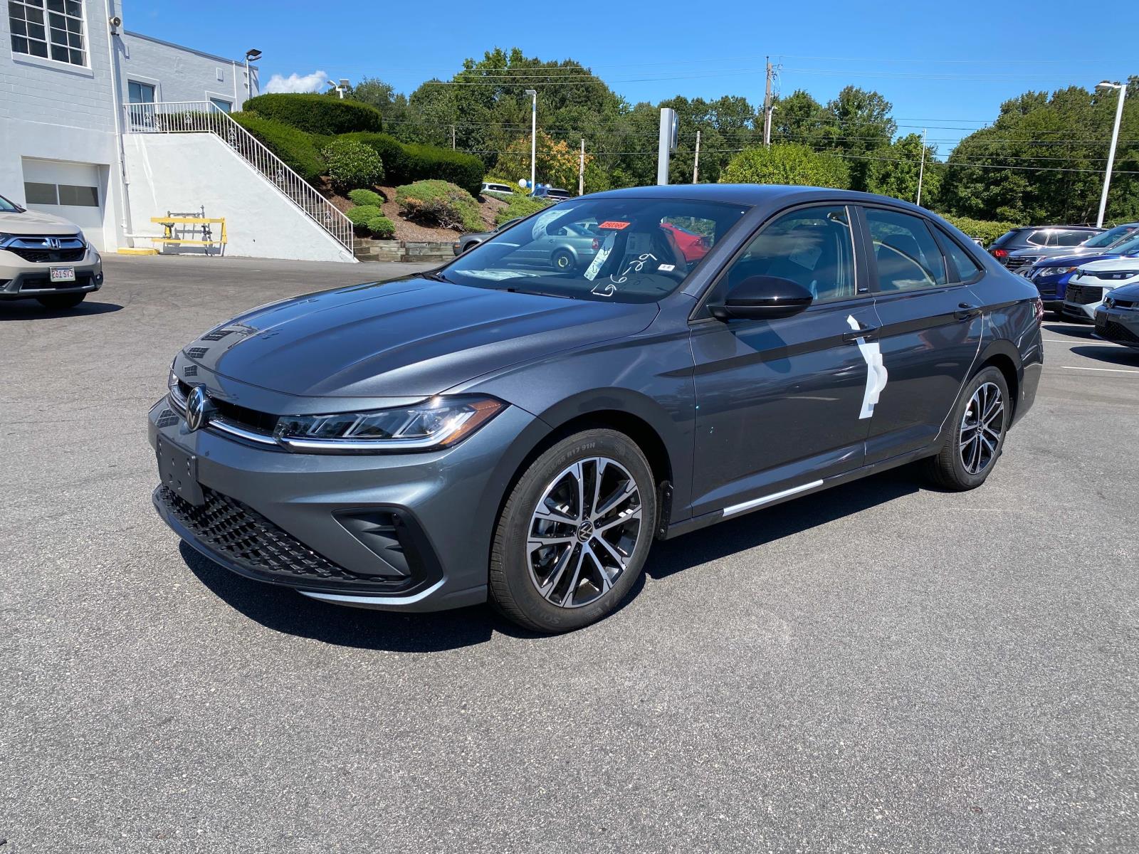 2025 Volkswagen Jetta Sport's photo