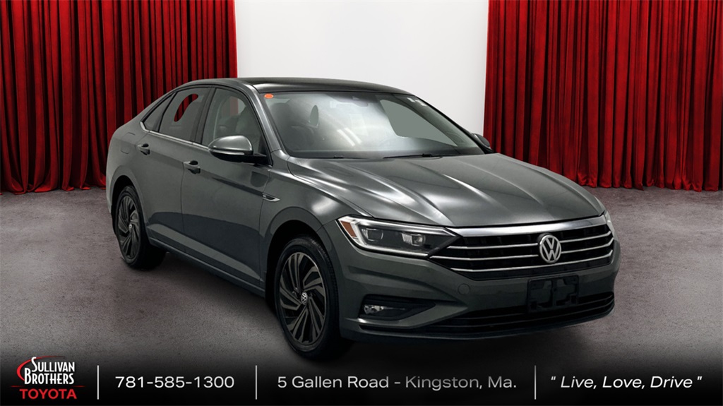2019 Volkswagen Jetta SEL Premium photo 2