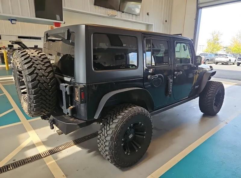 2015 Jeep Wrangler Unlimited Sport photo 3