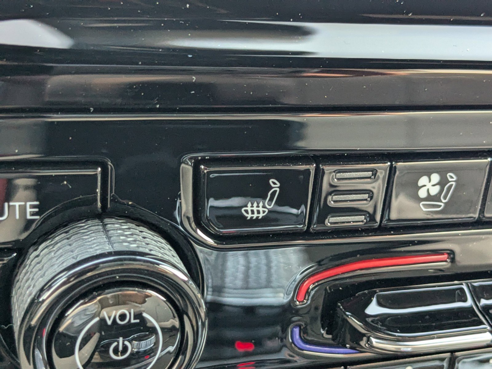 2025 Jeep Grand Cherokee Limited photo 24