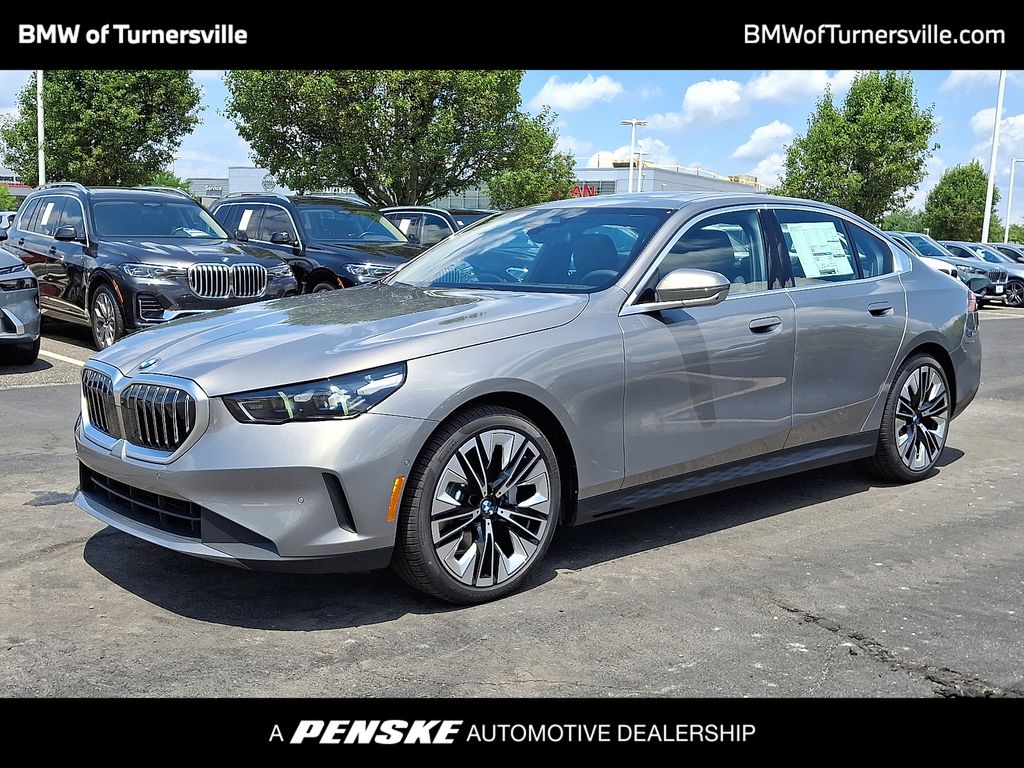 2026 BMW 5 Series 530i's photo