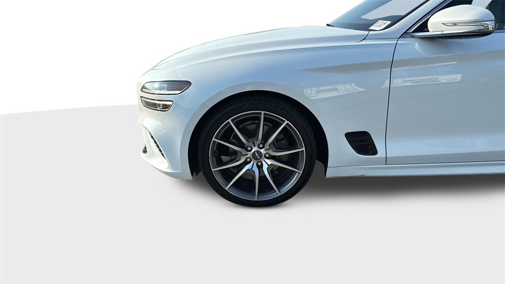 2022 Genesis G70 2.0T photo 22