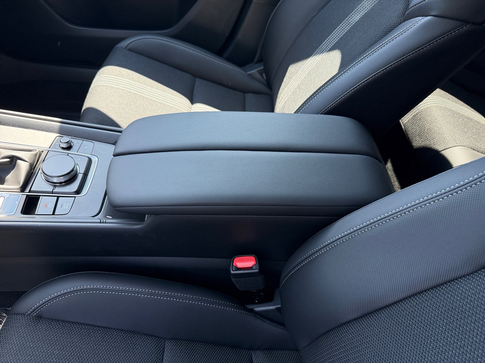 2025 Mazda CX-50 2.5 S Premium photo 14