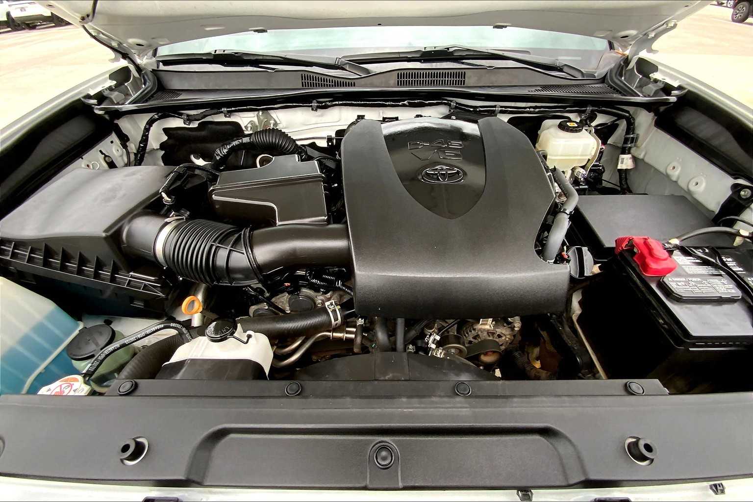 2021 Toyota Tacoma TRD photo 28