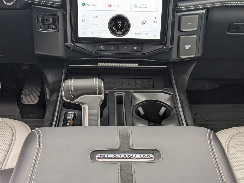 2025 Ford F-150 Lightning Platinum photo 20
