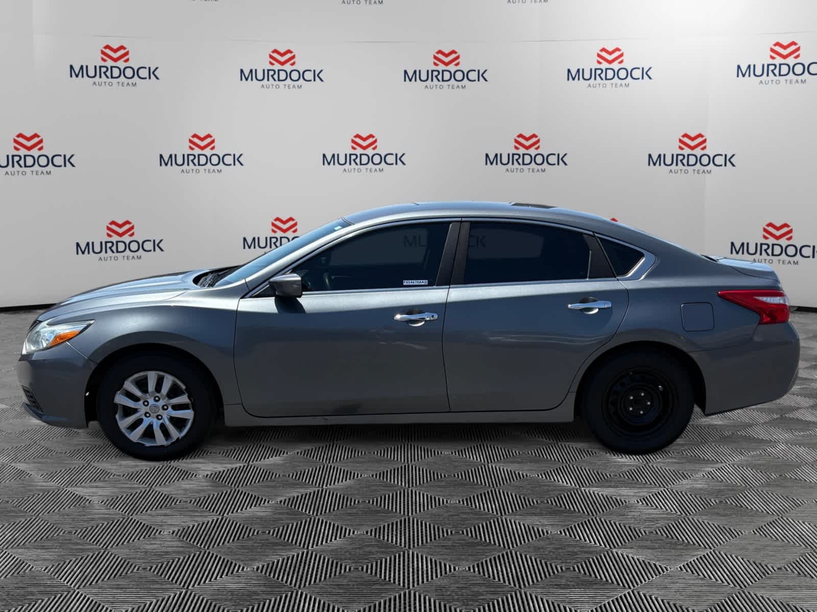 Used 2016 Nissan Altima S with VIN 1N4AL3AP7GN325708 for sale in Lindon, UT