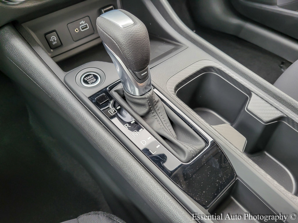 2025 Nissan Sentra S photo 14