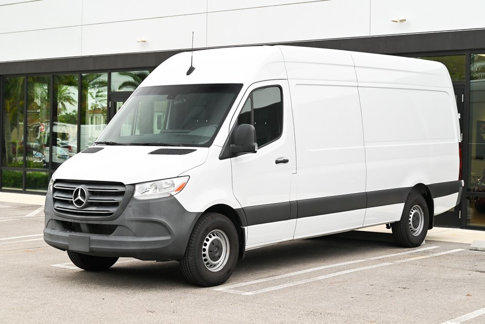 2022 Mercedes-Benz Sprinter Cargo Van Base