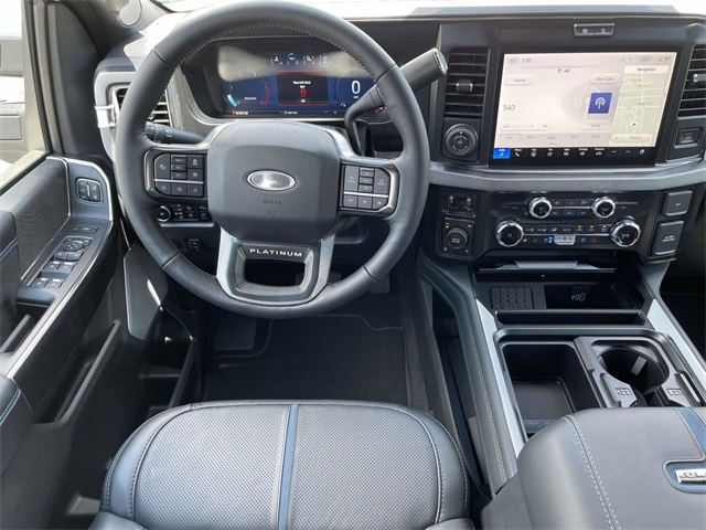 2025 Ford F-250 Platinum photo 5