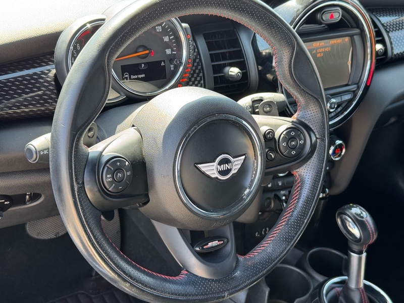 2017 Mini Cooper Convertible S photo 14