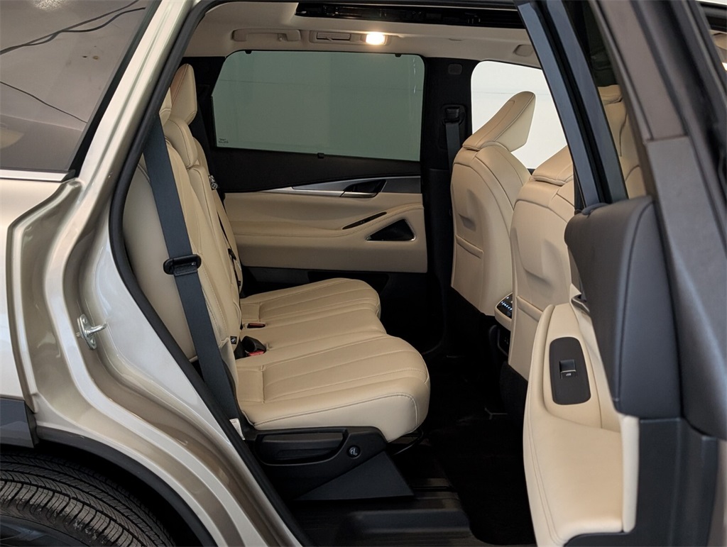 2025 Infiniti QX60 Luxe photo 13