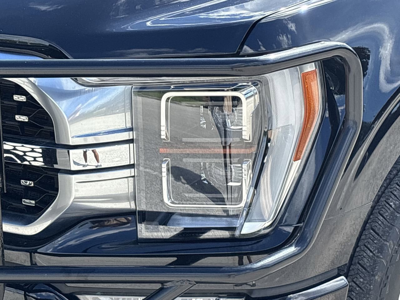 2023 Ford F-150 Platinum photo 5