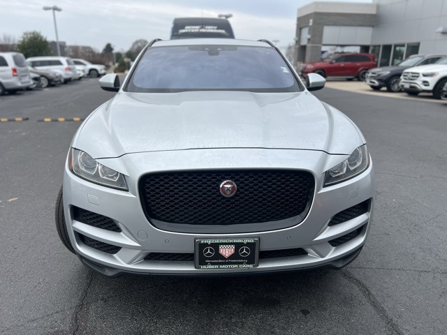 2019 Jaguar F-Pace Premium's photo