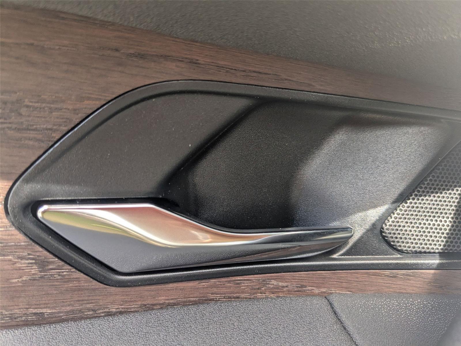 2025 Land Rover Discovery Sport S photo 20