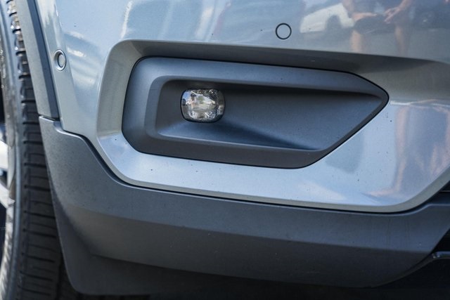 2019 Volvo XC40 R-Design photo 9