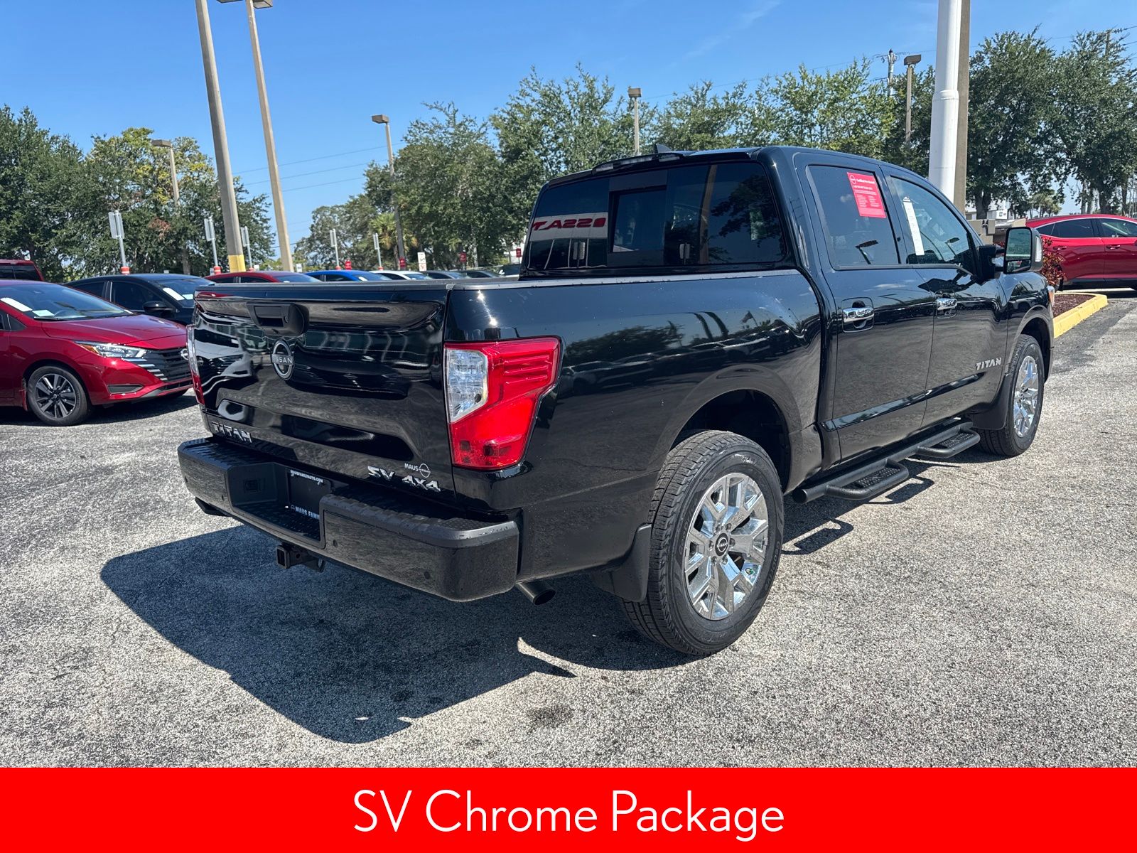 2024 Nissan Titan SV photo 3