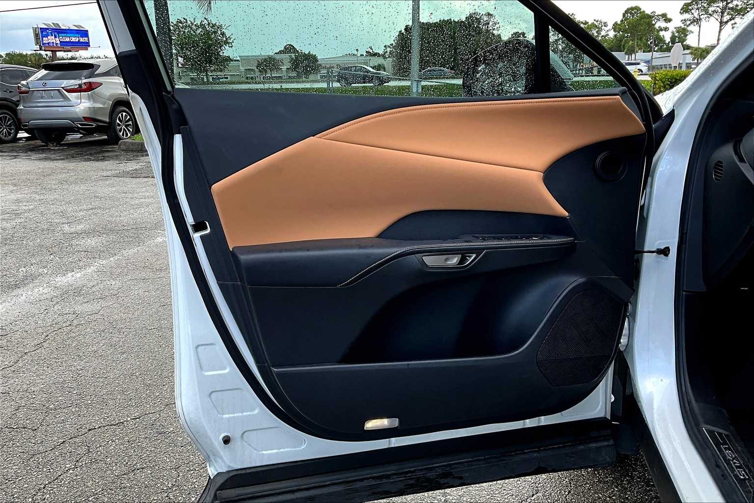 2024 Lexus RX Premium photo 24