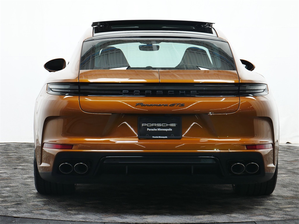 2025 Porsche Panamera GTS photo 6