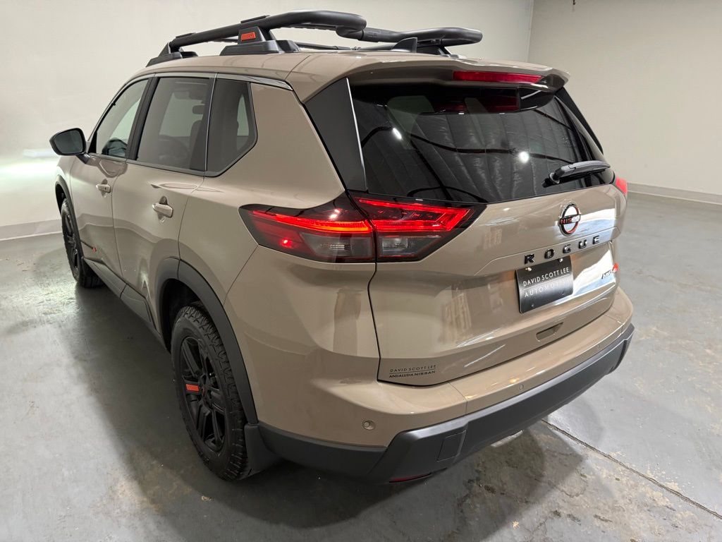 2026 Nissan Rogue SV photo 3