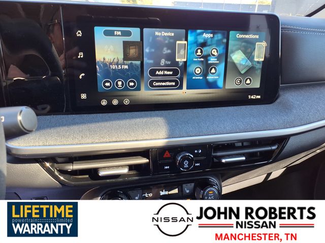 2026 Nissan Kicks SV photo 3